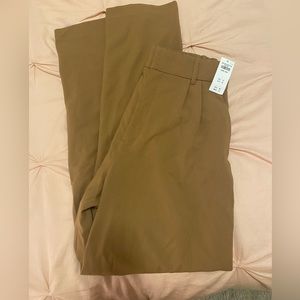 Abercrombie & Fitch tailored trousers in camel brown. Never worn, brand new!!